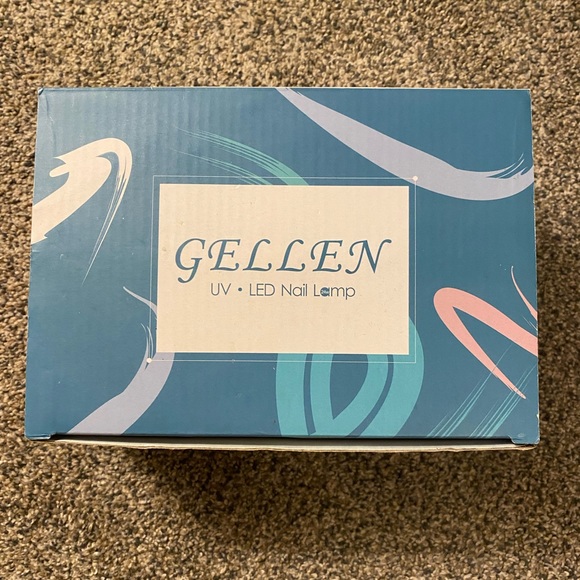 Gellen UV•LED Nail Lamp - Picture 4 of 8
